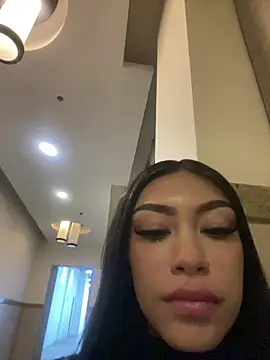 Effy Bonny online show from 8, 3, 2025