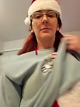 Snapshot of MissyRoulette chatting on 25, 12, 2024 MissyRoulette online show from 25, 12, 2024