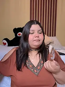  Shara Handal  online show from 5, 2, 2025