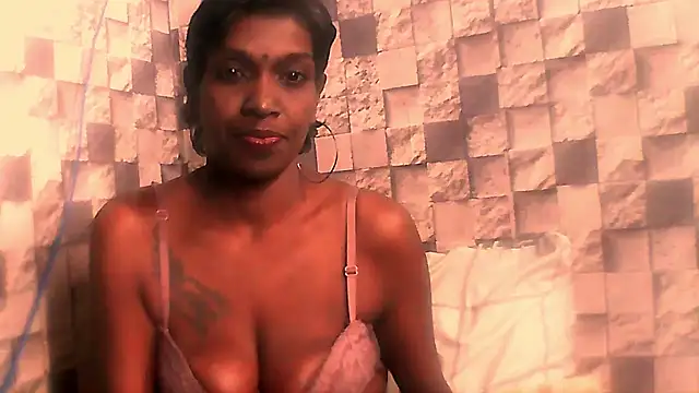 Snapshot of Fuckable_Nasty_MILF chatting on 1, 7, 2026 Fuckable Nasty MILF online show from 1, 7, 2026