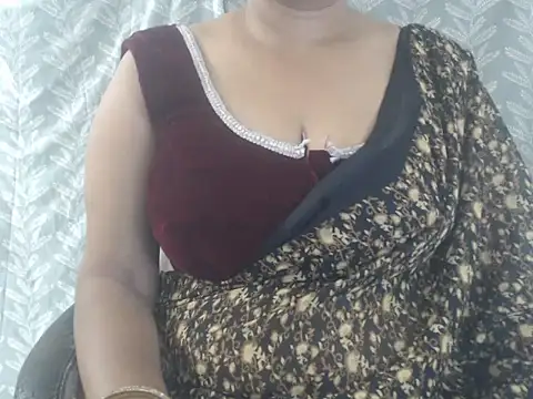 cute-priy online show from 10, 7, 2026