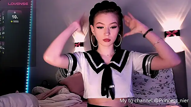 Snapshot of diana_nier chatting on 7, 12, 2024 diana nier online show from 7, 12, 2024