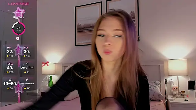 Snapshot of diana_nier chatting on 12, 11, 2025 diana nier online show from 12, 11, 2025