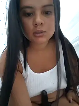 Snapshot of sexy-latin10 chatting on 2, 2, 2025 sexy-latin10 online show from 2, 2, 2025