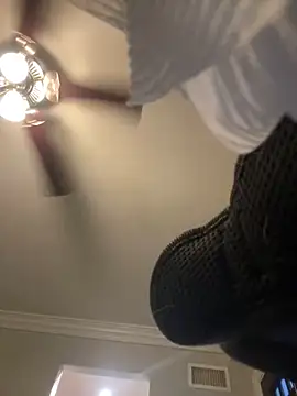 ThicBunz online show from 28, 2, 2025