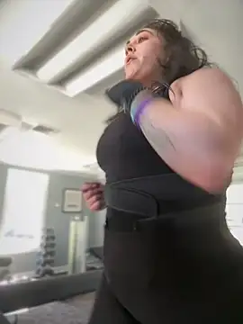 ThicBunz online show from 17, 4, 2026