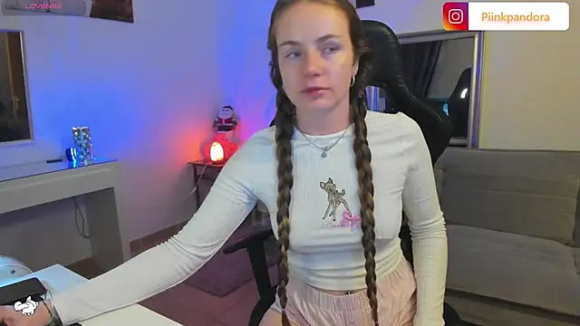 Piinkpandora online show from 3, 12, 2025