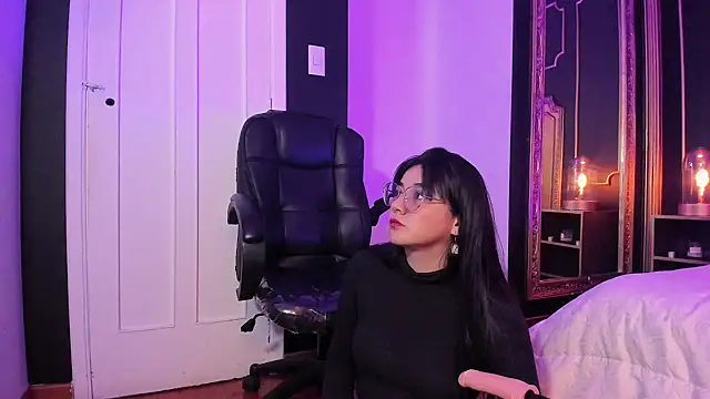 Snapshot of JeyLee chatting on 24, 2, 2025 JeyLee online show from 24, 2, 2025