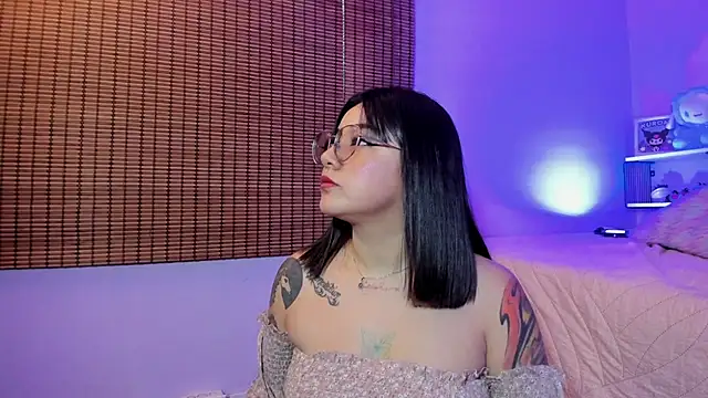 Snapshot of JeyLee chatting on 22, 9, 2025 JeyLee online show from 22, 9, 2025