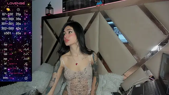 Snapshot of AliceMiller_2 chatting on 12, 12, 2024 AliceMiller 2 online show from 12, 12, 2024