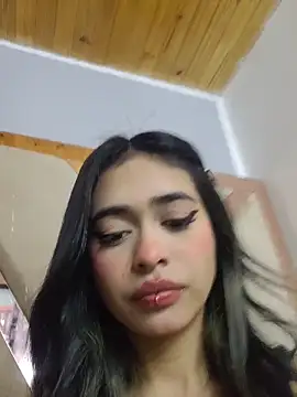 Snapshot of AliceMiller_2 chatting on 26, 11, 2025 AliceMiller 2 online show from 26, 11, 2025