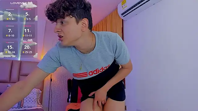 Snapshot of Nathan_Bluee chatting on 19, 1, 2025 Nathan Bluee online show from 19, 1, 2025