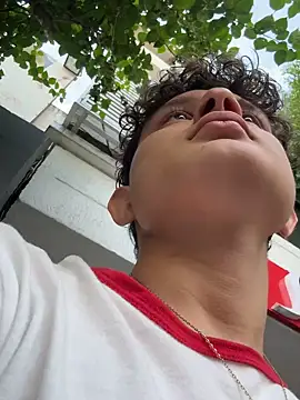 Snapshot of Nathan_Bluee chatting on 25, 9, 2025 Nathan Bluee online show from 25, 9, 2025