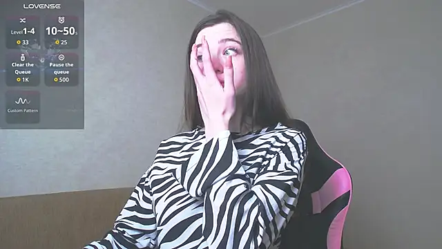 Snapshot of Luxuryalma chatting on 23, 4, 2026 Luxuryalma online show from 23, 4, 2026