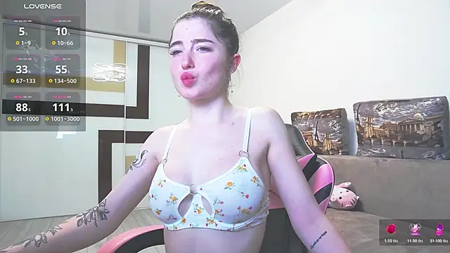 Snapshot of Luxuryalma chatting on 20, 5, 2026 Luxuryalma online show from 20, 5, 2026