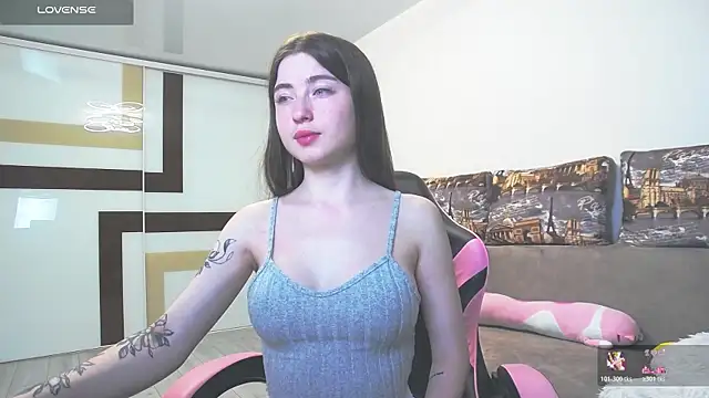 Snapshot of Luxuryalma chatting on 5, 6, 2026 Luxuryalma online show from 5, 6, 2026