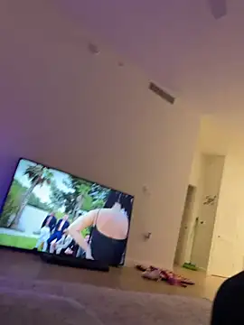 juicyj1311 online show from 4, 2, 2026