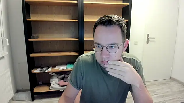 Snapshot of green_oasis100 chatting on 7, 1, 2025 green oasis100 online show from 7, 1, 2025