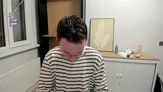 Snapshot of green_oasis100 chatting on 5, 10, 2025 green oasis100 online show from 5, 10, 2025