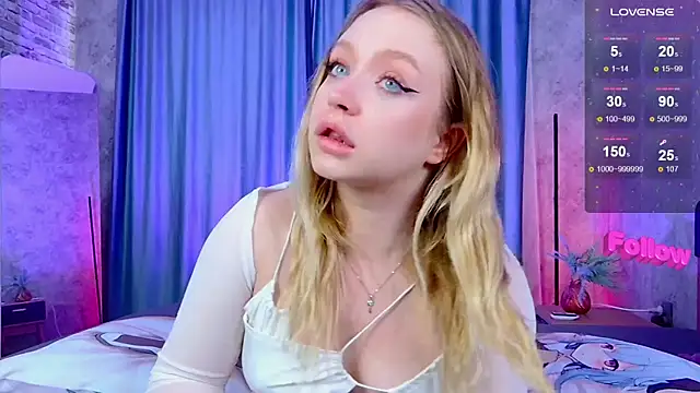 Snapshot of lore_diamond chatting on 8, 12, 2024 lore diamond online show from 8, 12, 2024