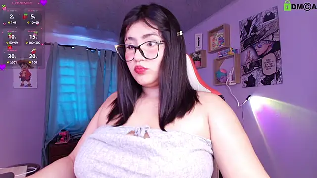Snapshot of juli_juliana chatting on 1, 5, 2026 juli juliana online show from 1, 5, 2026