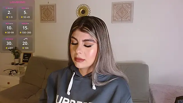 Abigail 29 online show from 10, 10, 2025