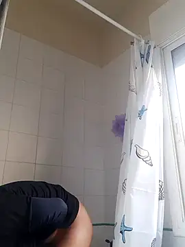 Snapshot of Greacky chatting on 3, 1, 2025 Greacky online show from 3, 1, 2025