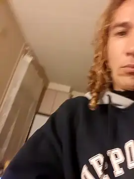 Snapshot of Greacky chatting on 5, 1, 2025 Greacky online show from 5, 1, 2025