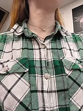 Snapshot of MayaSolar chatting on 4, 2, 2026 MayaSolar online show from 4, 2, 2026