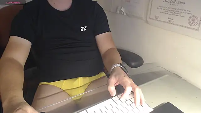 chih515 online show from 29, 12, 2024