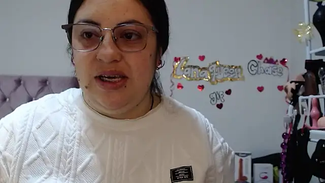 Snapshot of lanaqueen699 chatting on 2, 12, 2025 lanaqueen699 online show from 2, 12, 2025