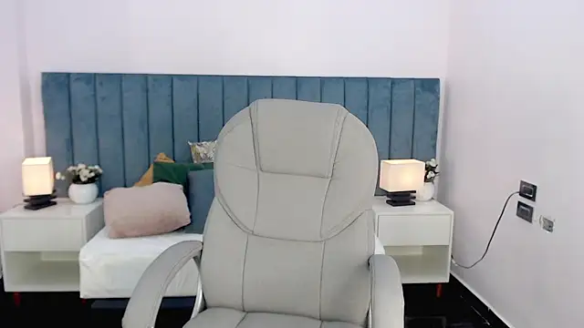 april bunnyy online show from 4, 3, 2026