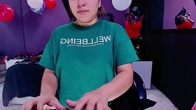 Snapshot of AmorMia chatting on 23, 2, 2025 AmorMia online show from 23, 2, 2025