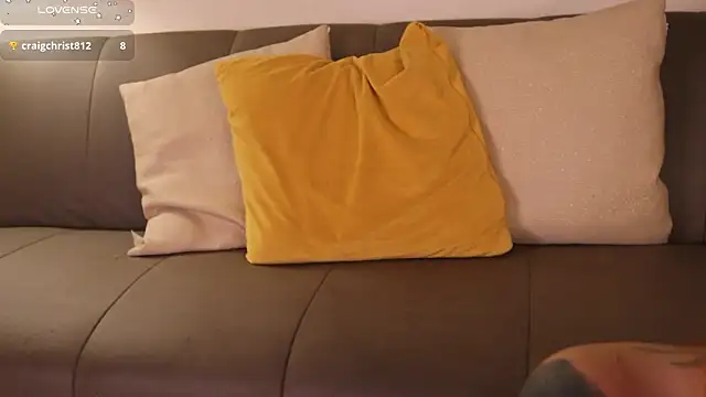 Daarlene online show from 2, 2, 2026