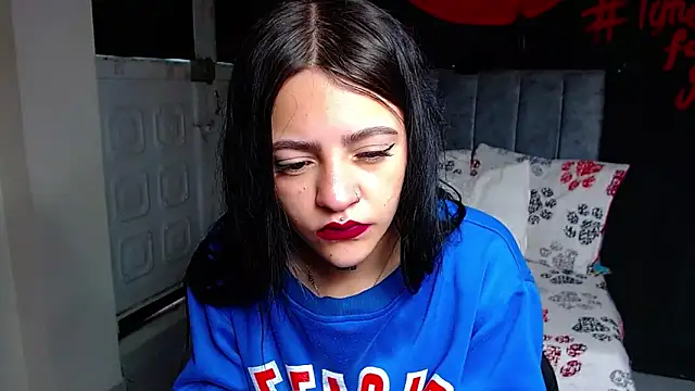 Violettasquirt online show from 30, 3, 2026