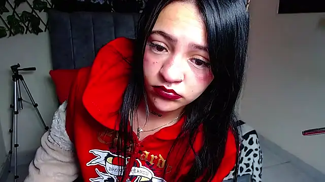 Violettasquirt online show from 26, 6, 2026