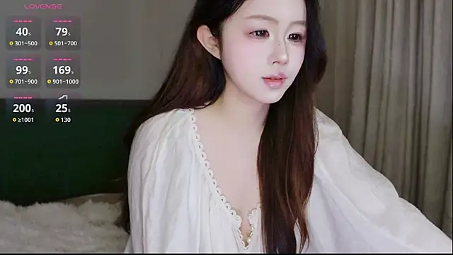 Hazel-11 online show from 18, 1, 2026