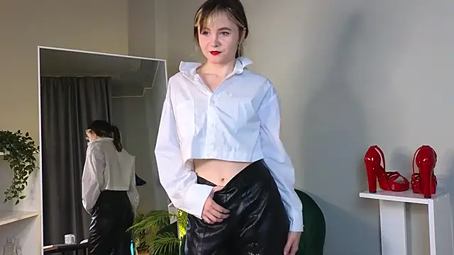 CiriRianonn online show from 22, 9, 2025