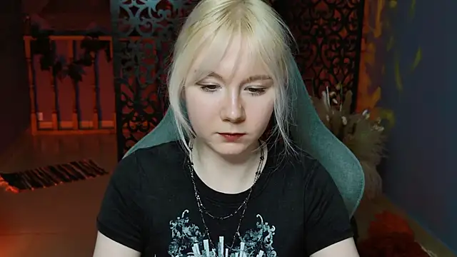 NancyMartinez online show from 22, 1, 2025