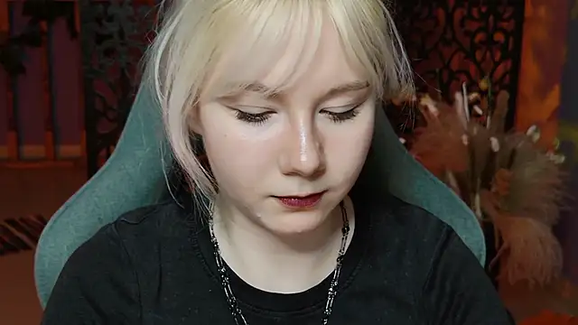 NancyMartinez online show from 22, 1, 2025