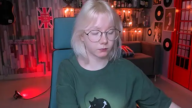 NancyMartinez online show from 25, 1, 2025