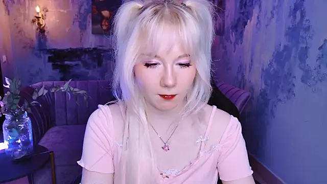 NancyMartinez online show from 28, 1, 2025