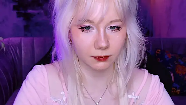 NancyMartinez online show from 28, 1, 2025