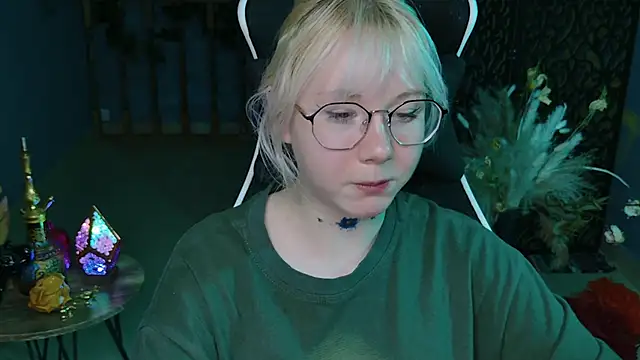 NancyMartinez online show from 20, 2, 2025