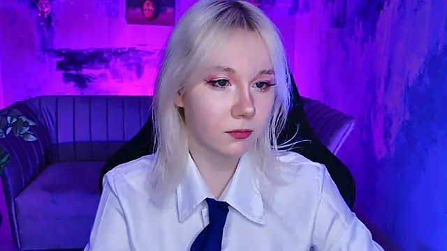 NancyMartinez online show from 28, 2, 2025