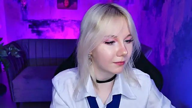 NancyMartinez online show from 28, 2, 2025