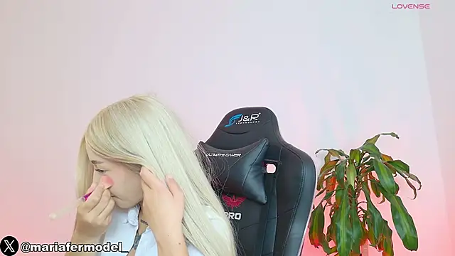 Mariafer05 online show from 15, 2, 2026