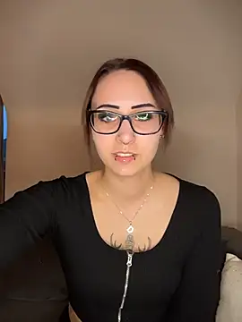 TheRealNyxa online show from 11, 4, 2026