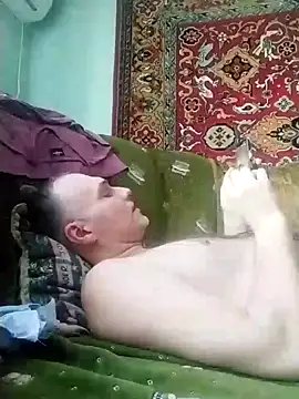 Pineapple04 online show from 30, 1, 2025