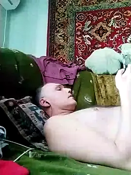 Pineapple04 online show from 14, 2, 2025